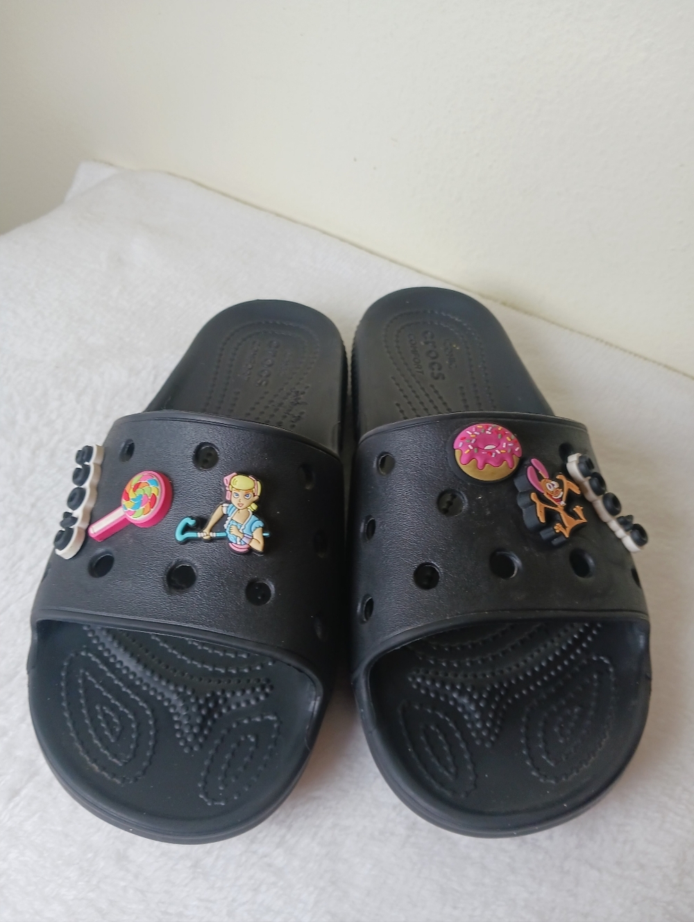 CROCS Black Kids Slide Sandals with Colorful Charm Accents